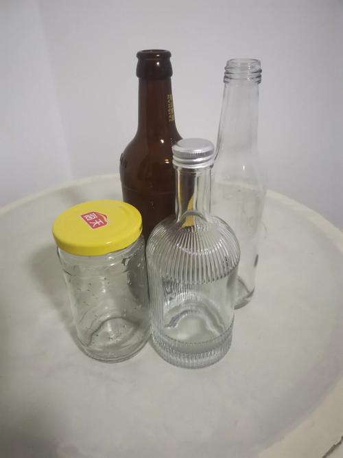 玻璃瓶的华丽重生 从废弃物到生活艺术品的改造指南